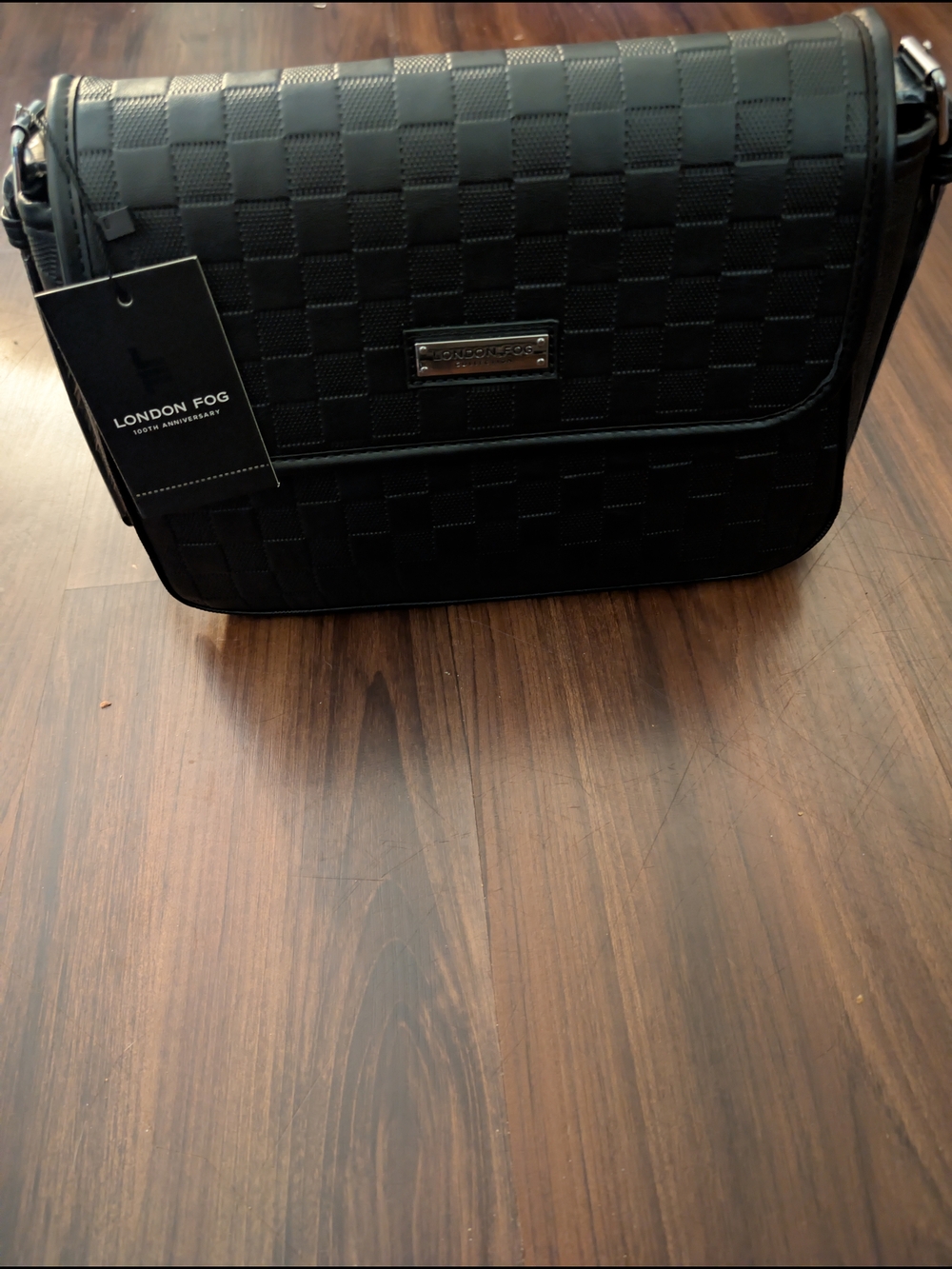 London Fog Black Quilted Shoulder Bag - Picture 6 of 6
